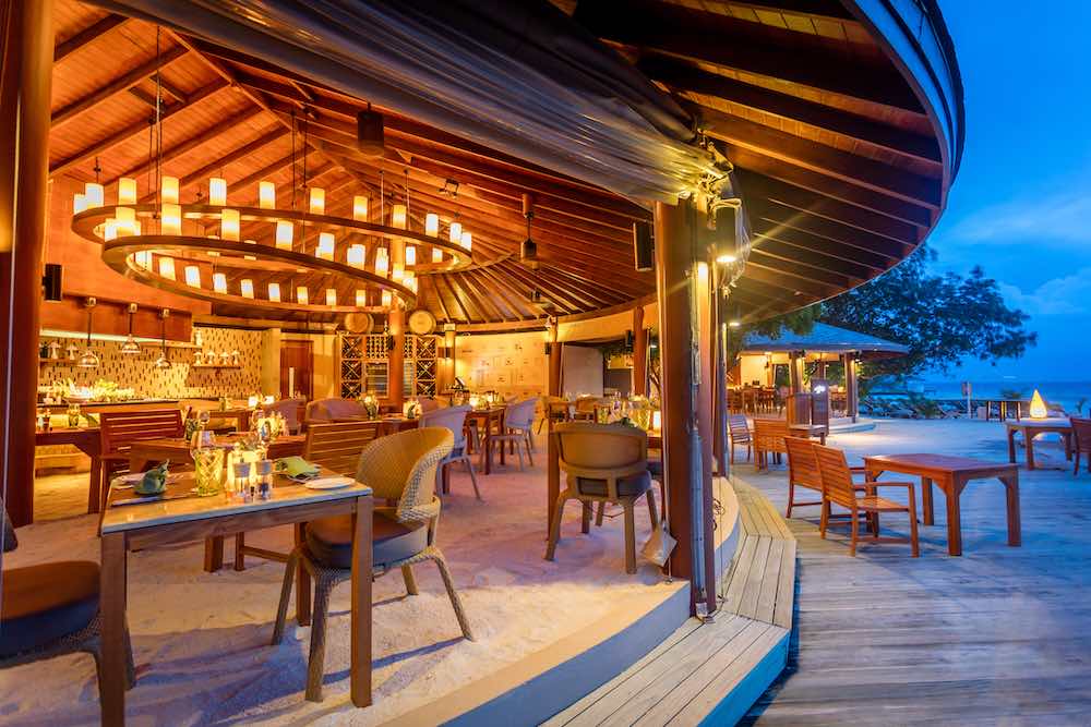 La Brezza at Centara Ras Fushi Resort thumbnail 3